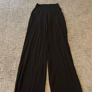 Elegant Black Wide-Leg Women's Pants